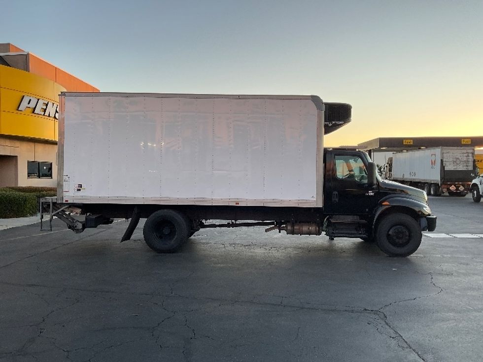 Refrigerated Truck-Light and Medium Duty Trucks-International-2021-MV607-Torrance-CA-129,877\n\t\tmiles-$ 63,500 - Image 15