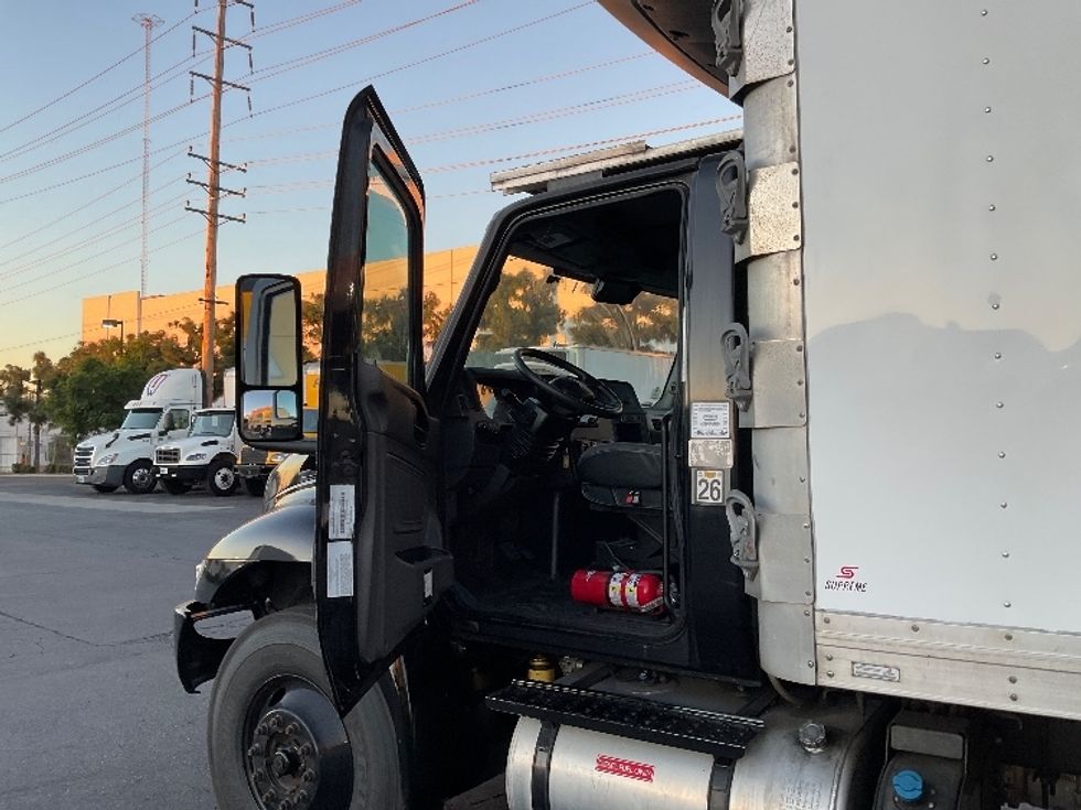 Refrigerated Truck-Light and Medium Duty Trucks-International-2021-MV607-Torrance-CA-129,877\n\t\tmiles-$ 63,500 - Image 16