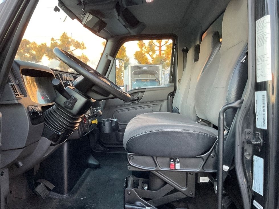 Refrigerated Truck-Light and Medium Duty Trucks-International-2021-MV607-Torrance-CA-129,877\n\t\tmiles-$ 63,500 - Image 17