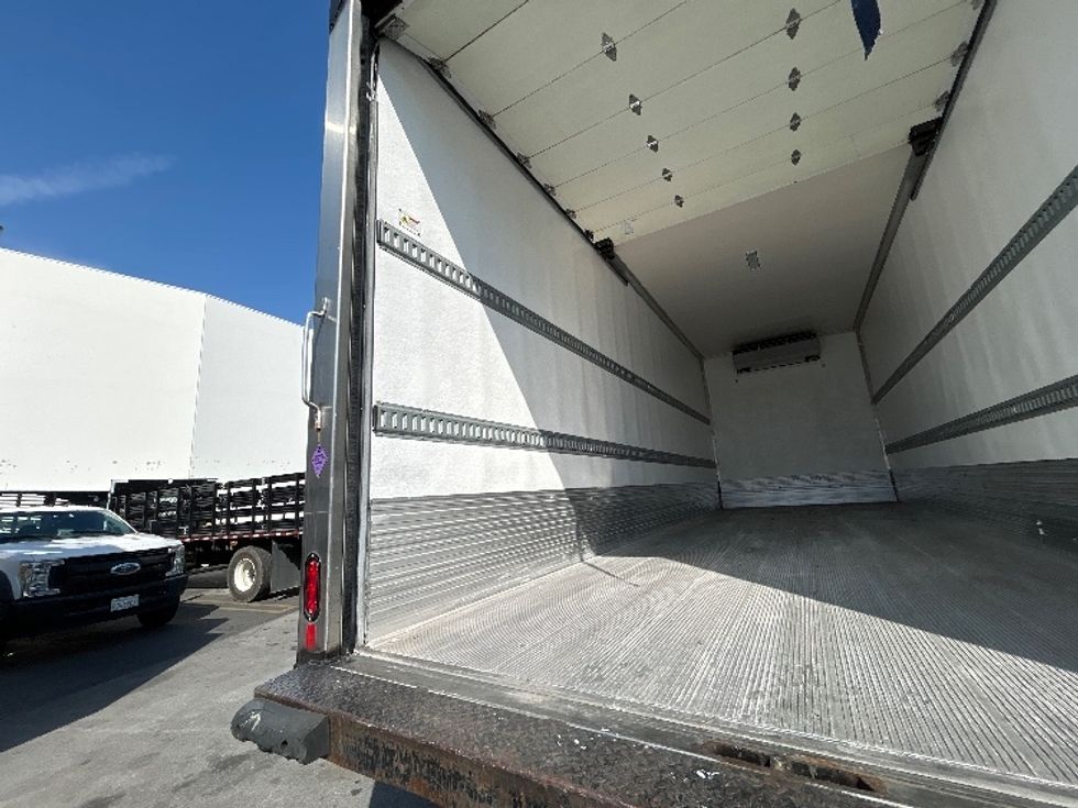 Refrigerated Truck-Light and Medium Duty Trucks-International-2021-MV607-Torrance-CA-83,112\n\t\tmiles-$ 70,750 - Image 11