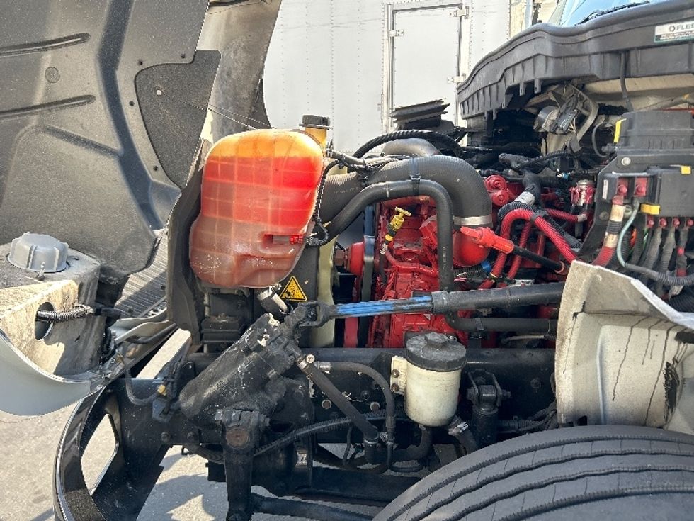 Refrigerated Truck-Light and Medium Duty Trucks-International-2021-MV607-Torrance-CA-83,112\n\t\tmiles-$ 70,750 - Image 21