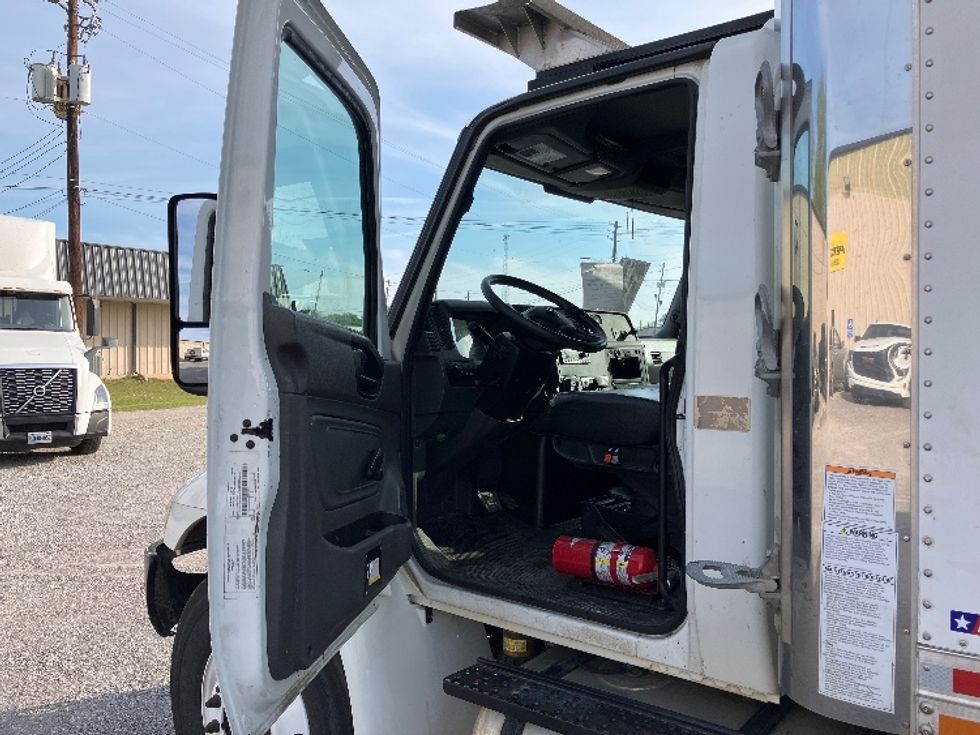 Refrigerated Truck-Light and Medium Duty Trucks-International-2021-MV607-Tuscaloosa-AL-150,414\n\t\tmiles-$ 59,750 - Image 16