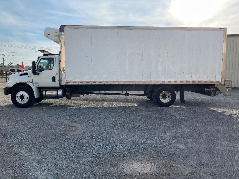Refrigerated Truck-Light and Medium Duty Trucks-International-2021-MV607-Tuscaloosa-AL-150,414\n\t\tmiles-$ 59,750 - Image 4
