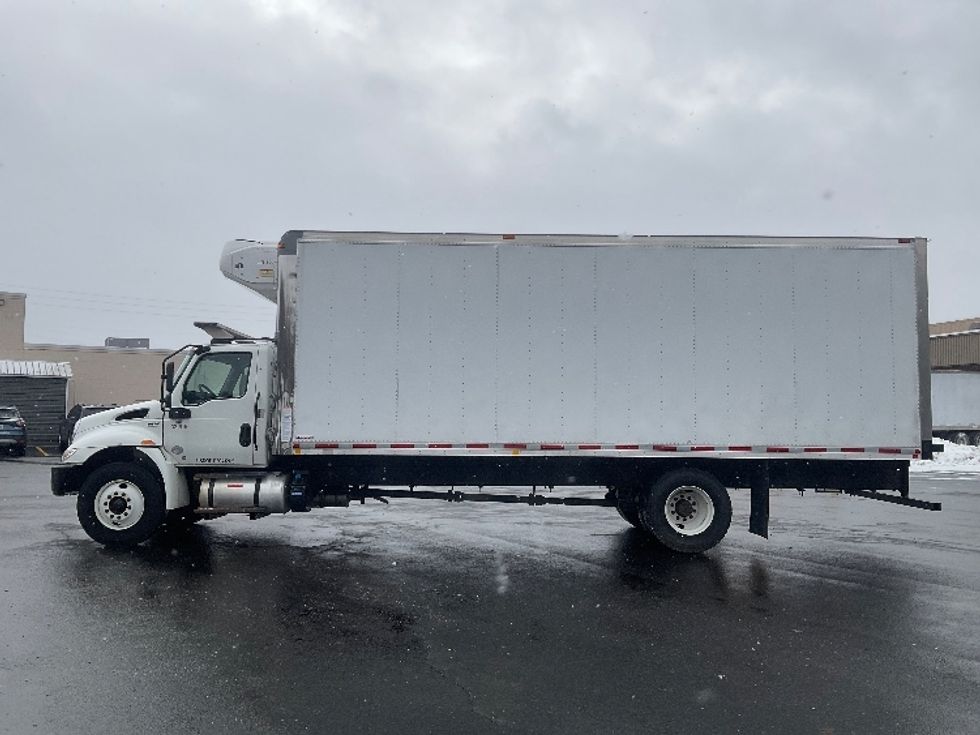 Refrigerated Truck-Light and Medium Duty Trucks-International-2021-MV607-Youngstown-OH-6,474\n\t\tmiles-$ 74,500 - Image 4