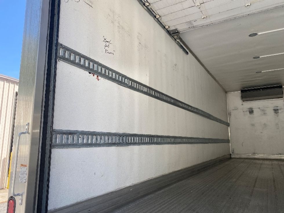 Refrigerated Truck-Light and Medium Duty Trucks-International-2022-MV607-Cleveland-TN-385,584\n\t\tmiles-$ 30,750 - Image 11