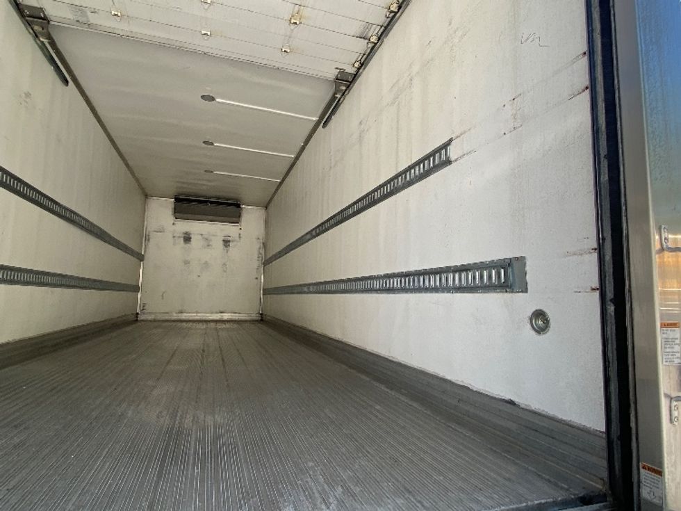 Refrigerated Truck-Light and Medium Duty Trucks-International-2022-MV607-Cleveland-TN-385,584\n\t\tmiles-$ 30,750 - Image 12