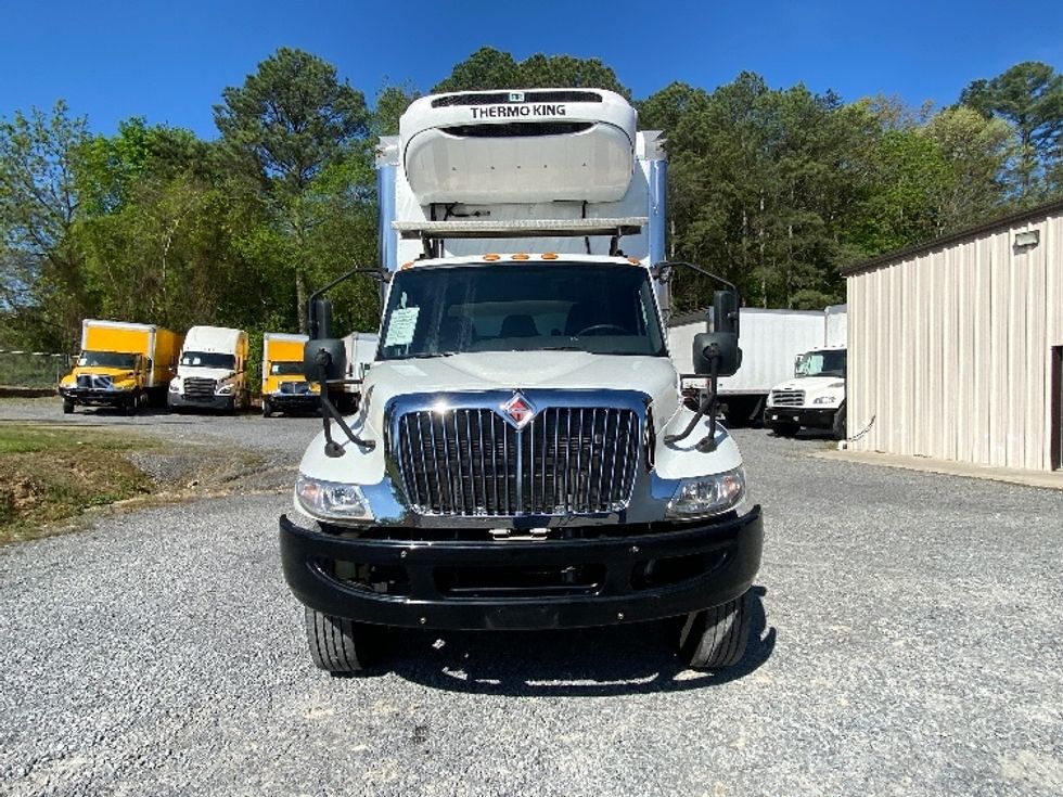 Refrigerated Truck-Light and Medium Duty Trucks-International-2022-MV607-Cleveland-TN-385,584\n\t\tmiles-$ 30,750 - Image 2