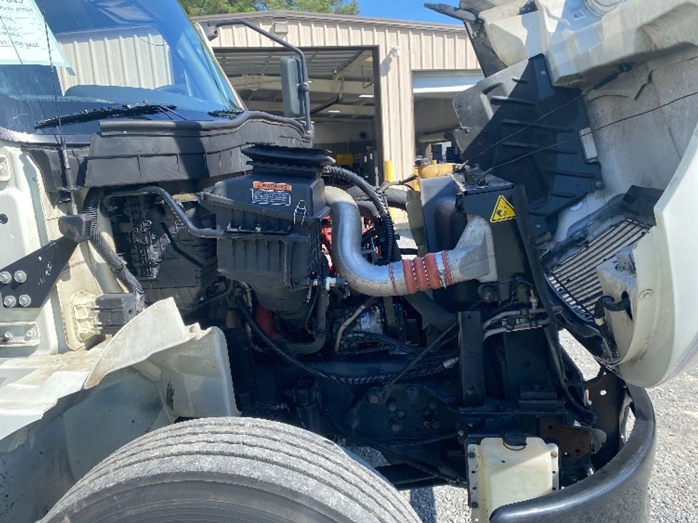 Refrigerated Truck-Light and Medium Duty Trucks-International-2022-MV607-Cleveland-TN-385,584\n\t\tmiles-$ 30,750 - Image 23