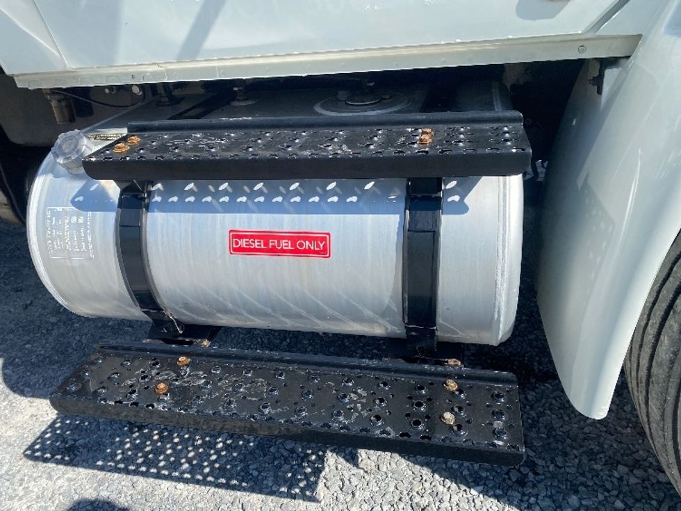 Refrigerated Truck-Light and Medium Duty Trucks-International-2022-MV607-Cleveland-TN-385,584\n\t\tmiles-$ 30,750 - Image 25