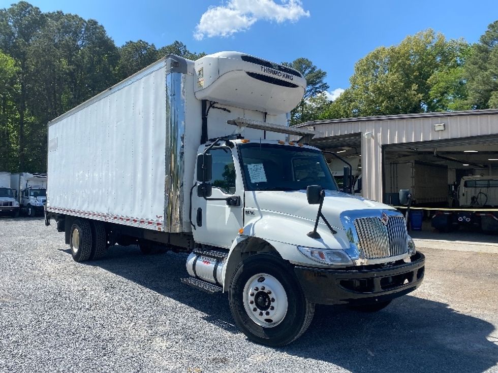 Refrigerated Truck-Light and Medium Duty Trucks-International-2022-MV607-Cleveland-TN-442,338\n\t\tmiles-$ 23,750 - Image 1