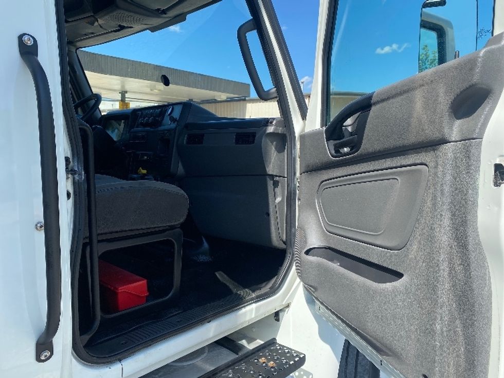 Refrigerated Truck-Light and Medium Duty Trucks-International-2022-MV607-Cleveland-TN-442,338\n\t\tmiles-$ 23,750 - Image 20