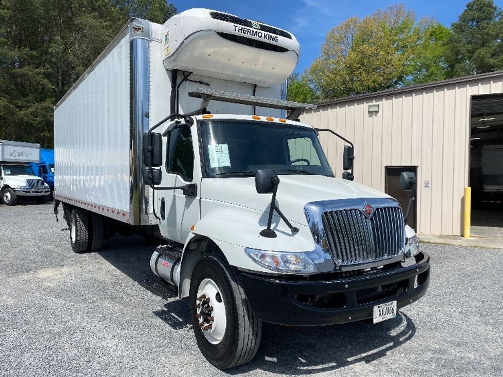 Refrigerated Truck-Light and Medium Duty Trucks-International-2022-MV607-Cleveland-TN-443,492\n\t\tmiles-$ 23,750 - Image 1