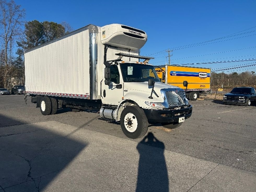 Refrigerated Truck-Light and Medium Duty Trucks-International-2022-MV607-Dalton-GA-388,339\n\t\tmiles-$ 34,000 - Image 1
