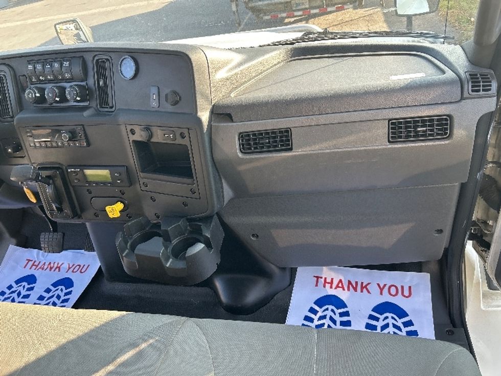 Refrigerated Truck-Light and Medium Duty Trucks-International-2022-MV607-Dalton-GA-388,339\n\t\tmiles-$ 34,000 - Image 21