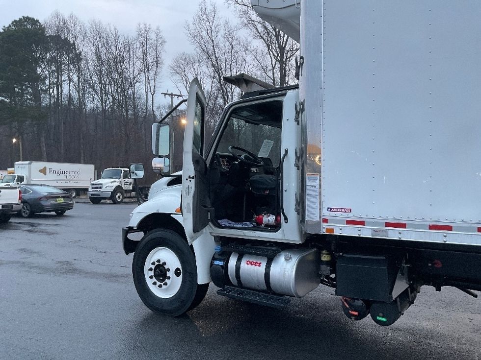 Refrigerated Truck-Light and Medium Duty Trucks-International-2022-MV607-Dalton-GA-401,393\n\t\tmiles-$ 31,500 - Image 16