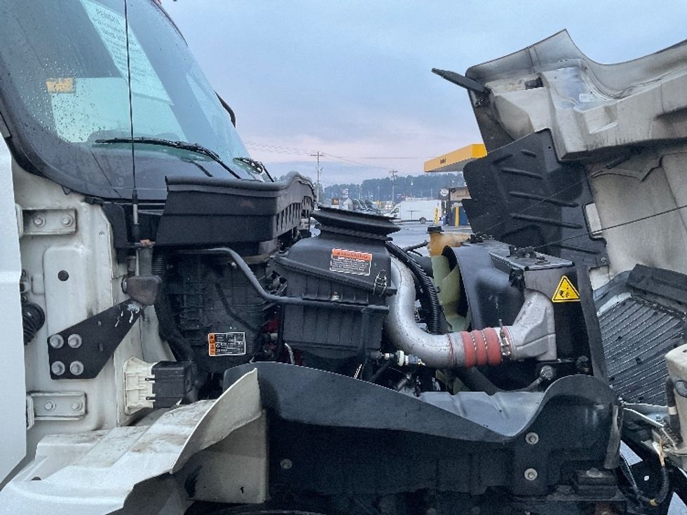 Refrigerated Truck-Light and Medium Duty Trucks-International-2022-MV607-Dalton-GA-401,393\n\t\tmiles-$ 31,500 - Image 23