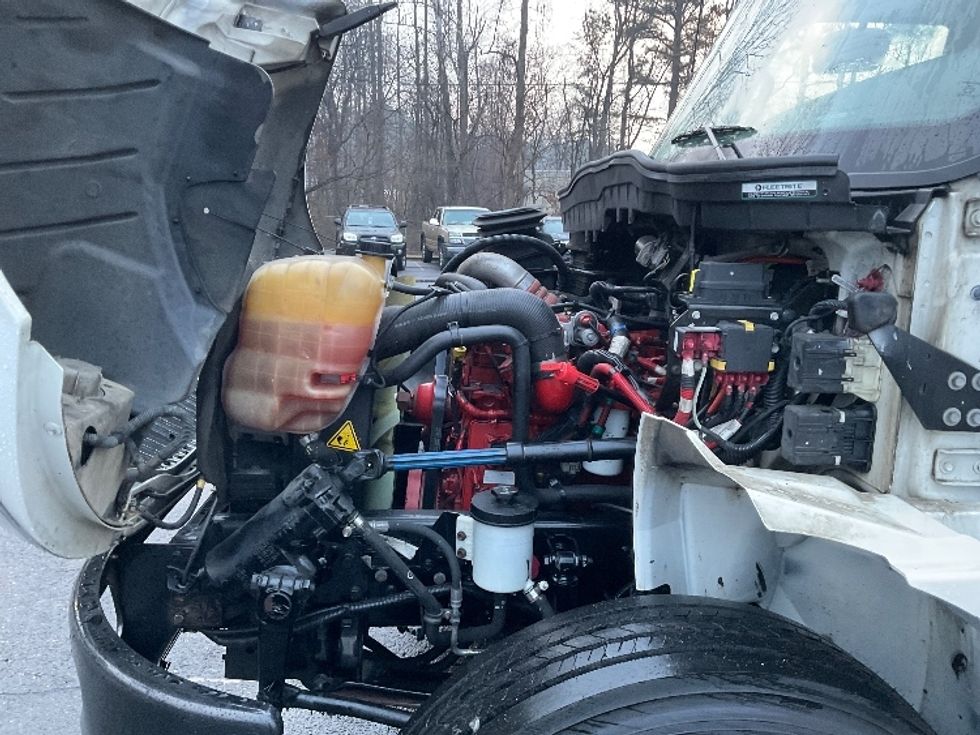 Refrigerated Truck-Light and Medium Duty Trucks-International-2022-MV607-Dalton-GA-401,393\n\t\tmiles-$ 31,500 - Image 24