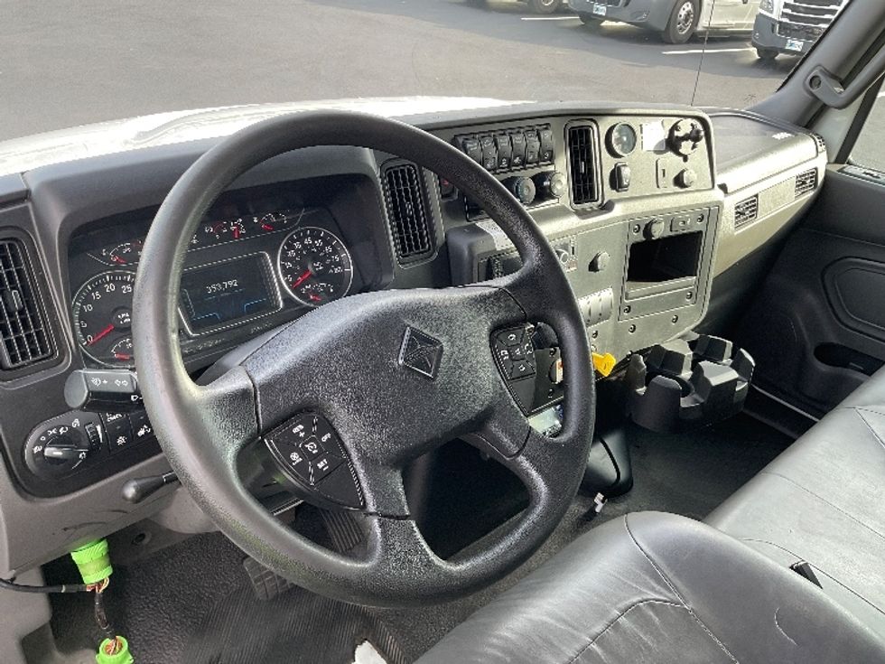 Refrigerated Truck-Light and Medium Duty Trucks-International-2022-MV607-Decatur-AL-353,791\n\t\tmiles-$ 50,750 - Image 17