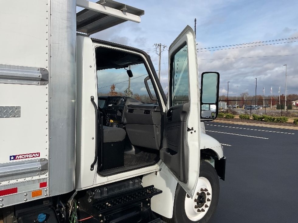 Refrigerated Truck-Light and Medium Duty Trucks-International-2022-MV607-Decatur-AL-353,791\n\t\tmiles-$ 50,750 - Image 20