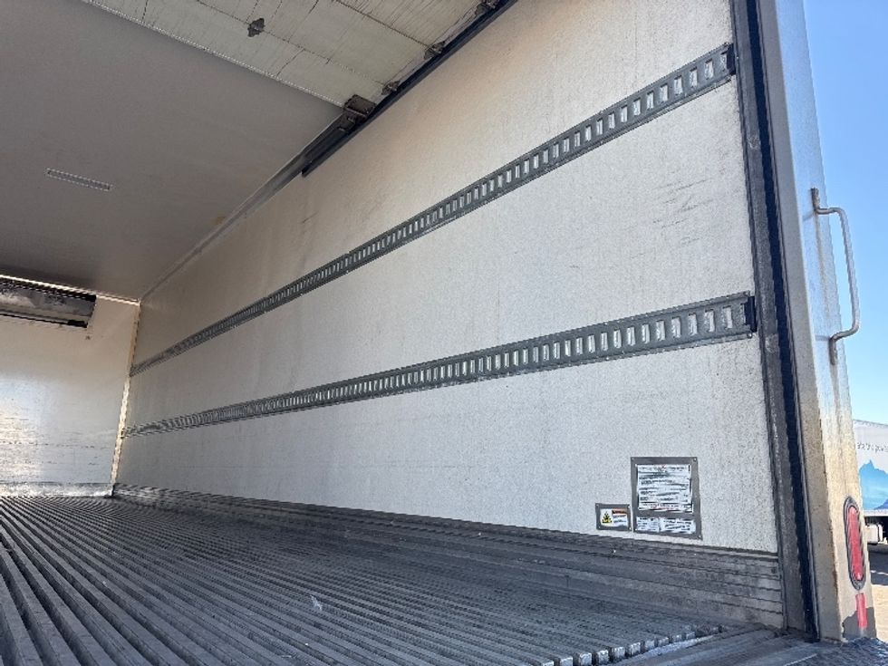 Refrigerated Truck-Light and Medium Duty Trucks-International-2022-MV607-Denver-CO-153,337\n\t\tmiles-$ 69,750 - Image 11