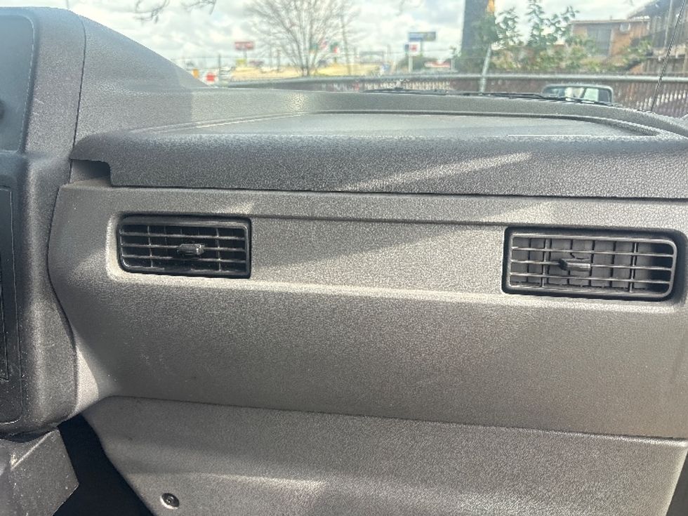 Refrigerated Truck-Light and Medium Duty Trucks-International-2022-MV607-Houston-TX-217,854\n\t\tmiles-$ 49,000 - Image 20