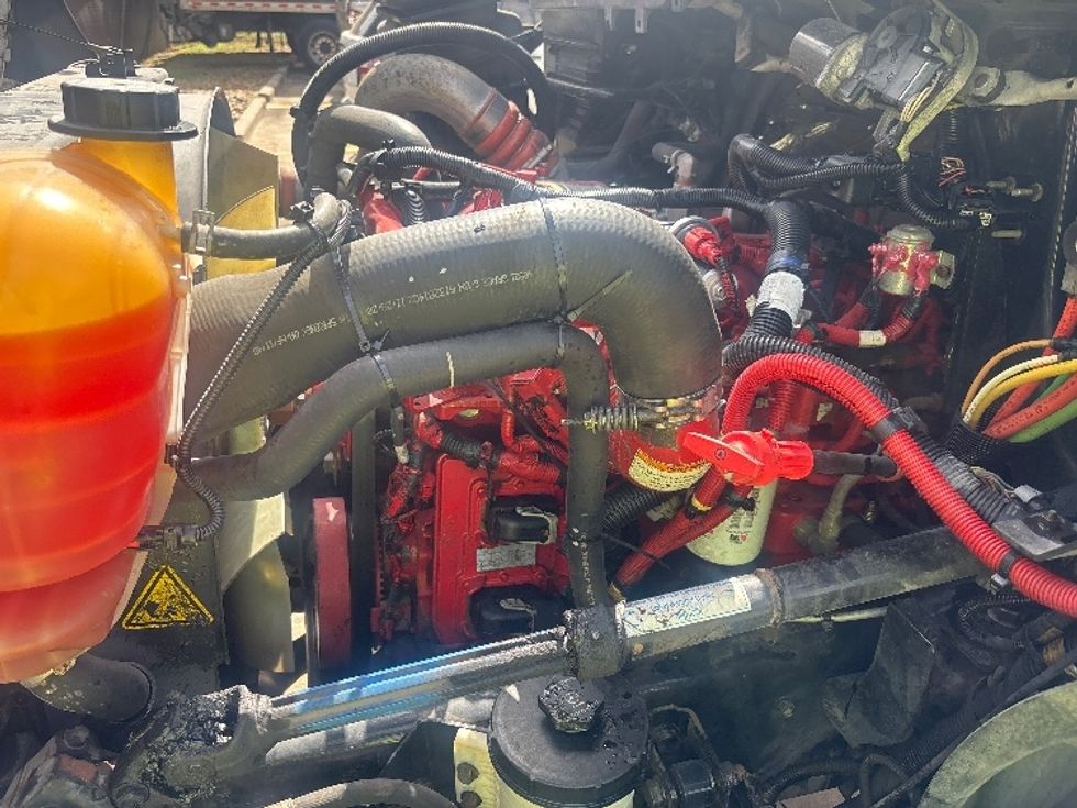 Refrigerated Truck-Light and Medium Duty Trucks-International-2022-MV607-Houston-TX-217,854\n\t\tmiles-$ 49,000 - Image 23