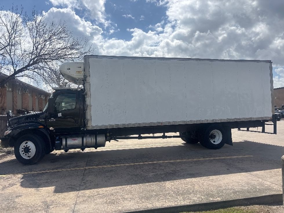 Refrigerated Truck-Light and Medium Duty Trucks-International-2022-MV607-Houston-TX-217,854\n\t\tmiles-$ 49,000 - Image 4