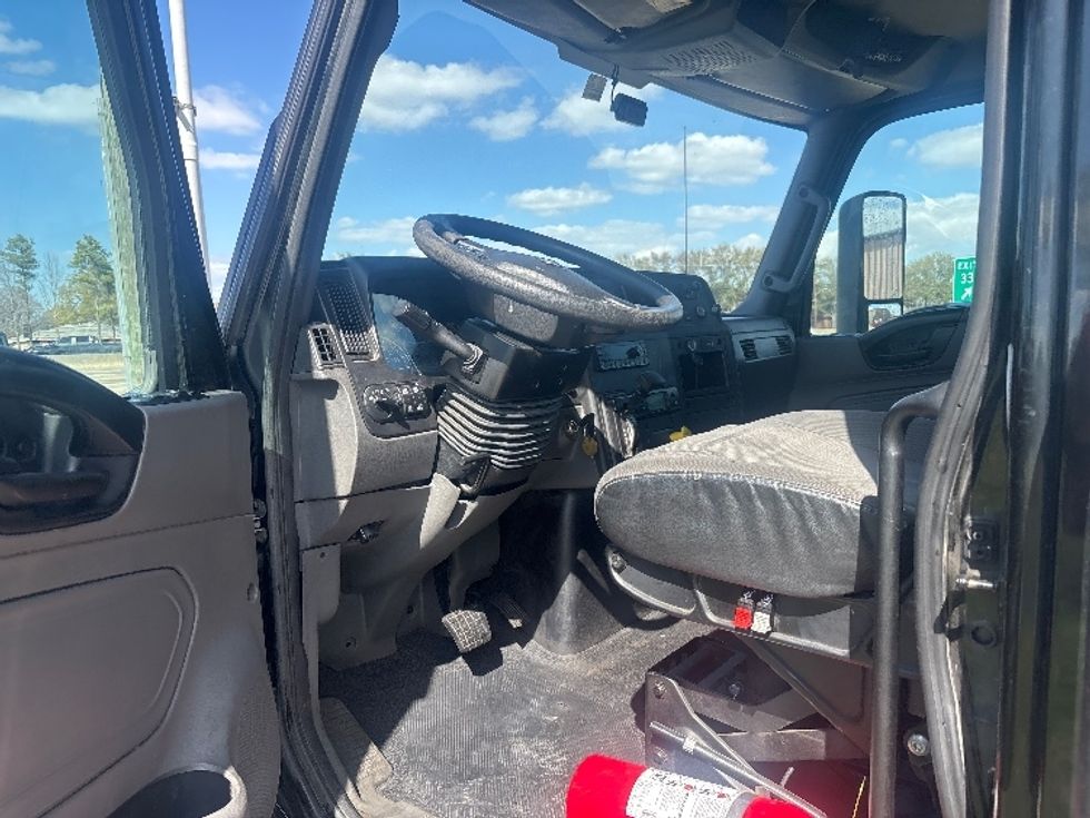 Refrigerated Truck-Light and Medium Duty Trucks-International-2022-MV607-Houston-TX-238,353\n\t\tmiles-$ 46,250 - Image 15