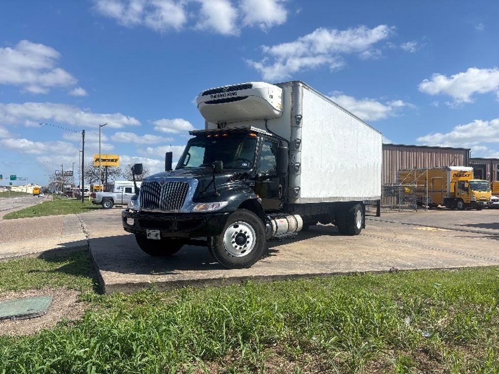 Refrigerated Truck-Light and Medium Duty Trucks-International-2022-MV607-Houston-TX-238,353\n\t\tmiles-$ 46,250 - Image 3