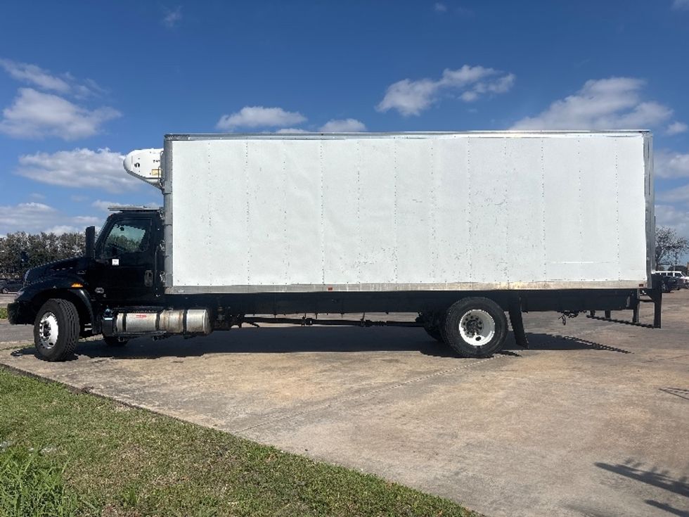 Refrigerated Truck-Light and Medium Duty Trucks-International-2022-MV607-Houston-TX-238,353\n\t\tmiles-$ 46,250 - Image 4