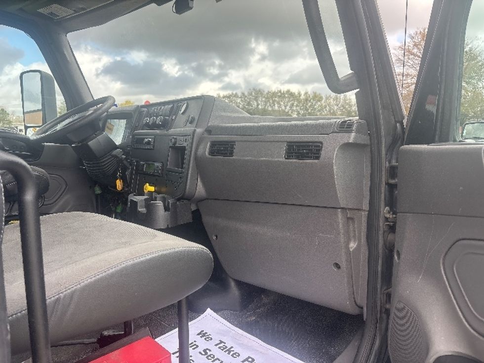 Refrigerated Truck-Light and Medium Duty Trucks-International-2022-MV607-Houston-TX-243,879\n\t\tmiles-$ 44,250 - Image 17
