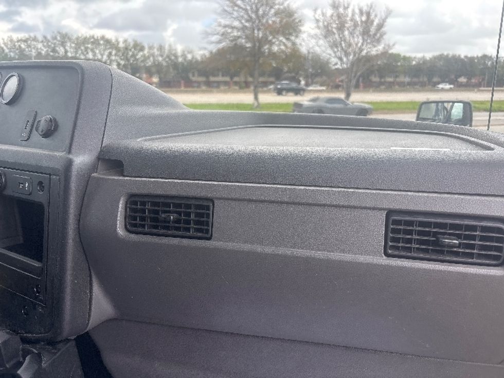 Refrigerated Truck-Light and Medium Duty Trucks-International-2022-MV607-Houston-TX-243,879\n\t\tmiles-$ 44,250 - Image 18