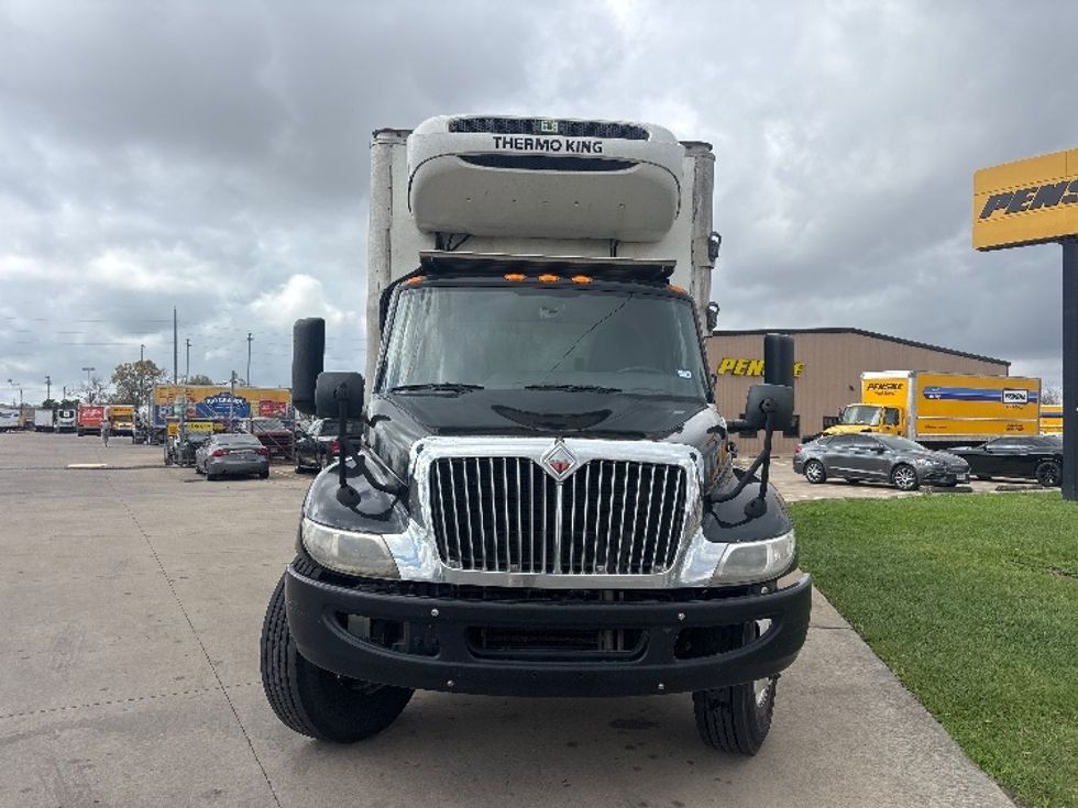 Refrigerated Truck-Light and Medium Duty Trucks-International-2022-MV607-Houston-TX-251,827\n\t\tmiles-$ 42,750 - Image 2