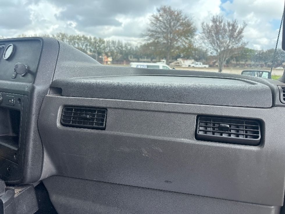 Refrigerated Truck-Light and Medium Duty Trucks-International-2022-MV607-Houston-TX-251,827\n\t\tmiles-$ 42,750 - Image 20