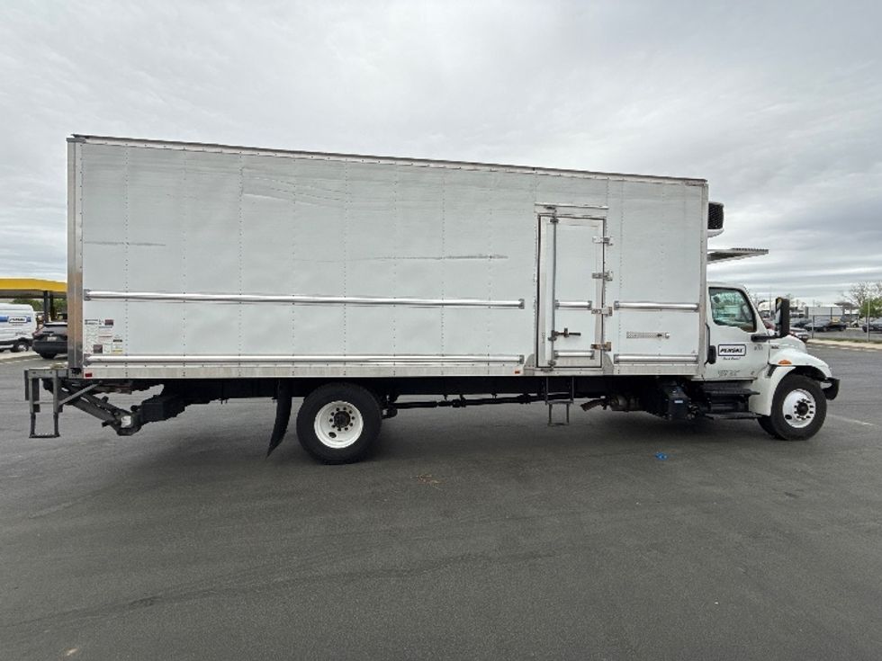 Refrigerated Truck-Light and Medium Duty Trucks-International-2022-MV607-Jessup-MD-212,459\n\t\tmiles-$ 63,750 - Image 13