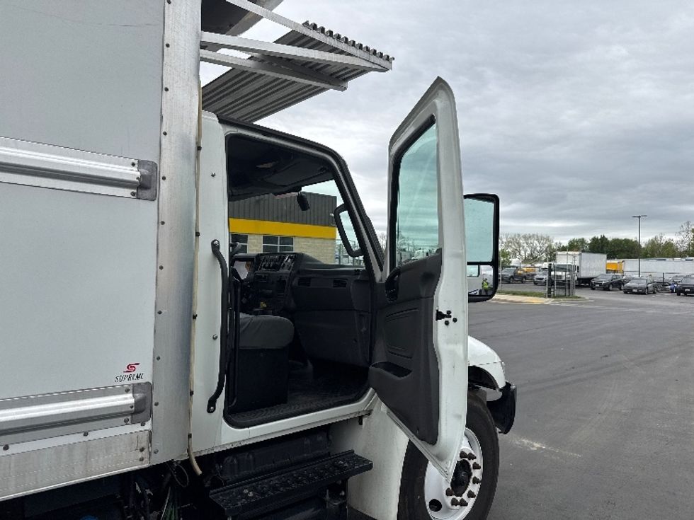 Refrigerated Truck-Light and Medium Duty Trucks-International-2022-MV607-Jessup-MD-212,459\n\t\tmiles-$ 63,750 - Image 17