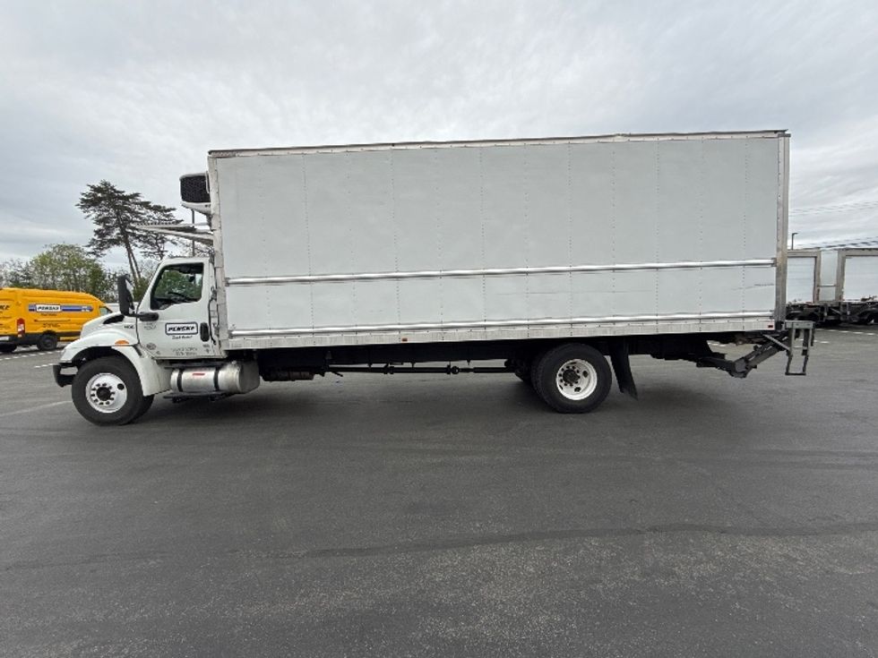 Refrigerated Truck-Light and Medium Duty Trucks-International-2022-MV607-Jessup-MD-212,459\n\t\tmiles-$ 63,750 - Image 4