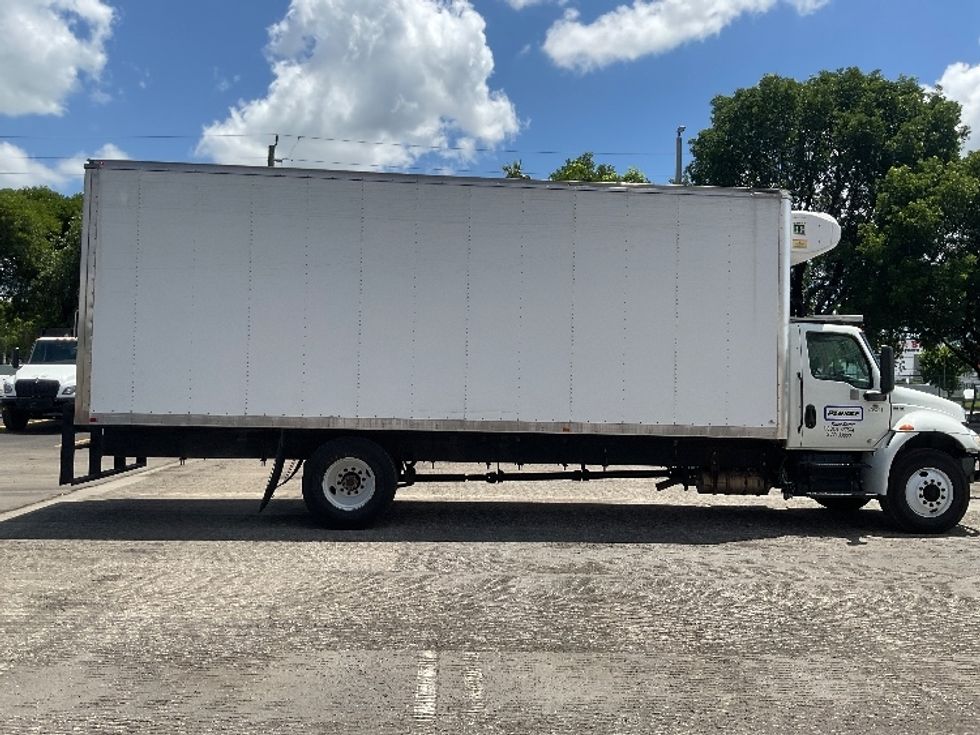 Refrigerated Truck-Light and Medium Duty Trucks-International-2022-MV607-Medley-FL-107,295\n\t\tmiles-$ 65,000 - Image 13