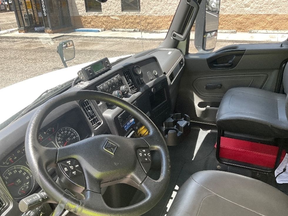 Refrigerated Truck-Light and Medium Duty Trucks-International-2022-MV607-Medley-FL-107,295\n\t\tmiles-$ 65,000 - Image 15