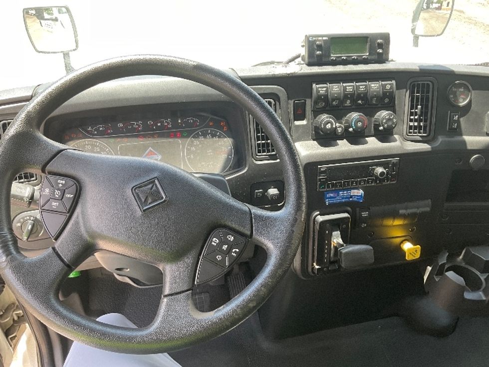 Refrigerated Truck-Light and Medium Duty Trucks-International-2022-MV607-Medley-FL-107,295\n\t\tmiles-$ 65,000 - Image 16