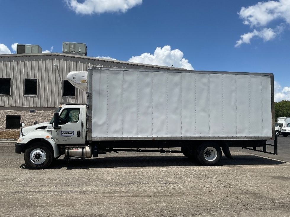 Refrigerated Truck-Light and Medium Duty Trucks-International-2022-MV607-Medley-FL-107,295\n\t\tmiles-$ 65,000 - Image 4