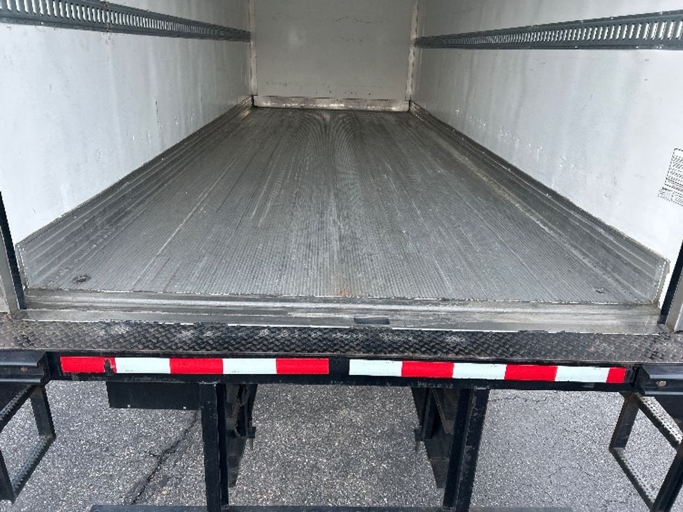 Refrigerated Truck-Light and Medium Duty Trucks-International-2022-MV607-Memphis-TN-10,459\n\t\tmiles-$ 79,500 - Image 10