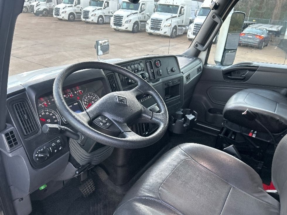 Refrigerated Truck-Light and Medium Duty Trucks-International-2022-MV607-Memphis-TN-10,459\n\t\tmiles-$ 79,500 - Image 17
