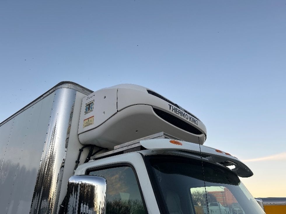 Refrigerated Truck-Light and Medium Duty Trucks-International-2022-MV607-Memphis-TN-10,459\n\t\tmiles-$ 79,500 - Image 25