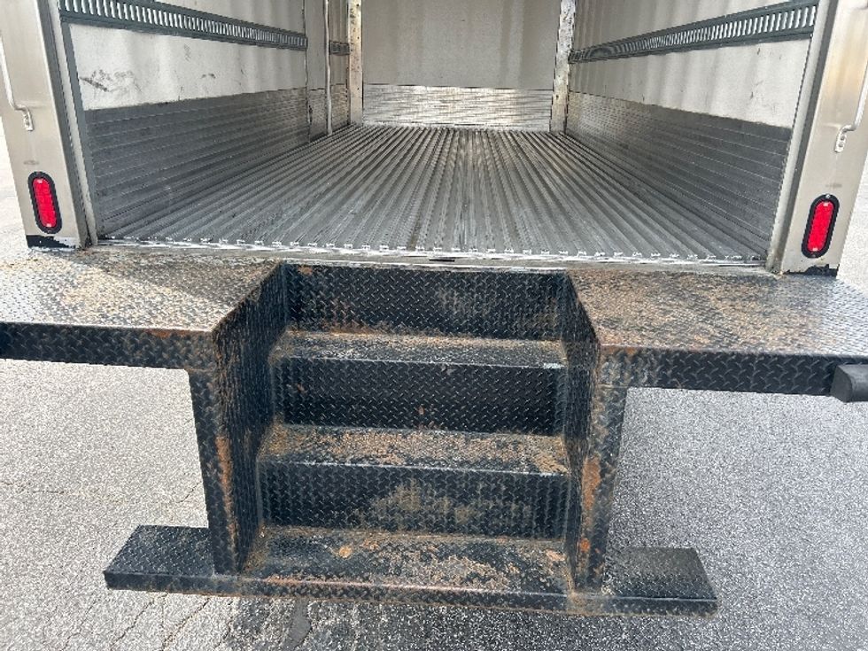 Refrigerated Truck-Light and Medium Duty Trucks-International-2022-MV607-Nashville (Mount Juliet)-TN-350,285\n\t\tmiles-$ 26,750 - Image 9