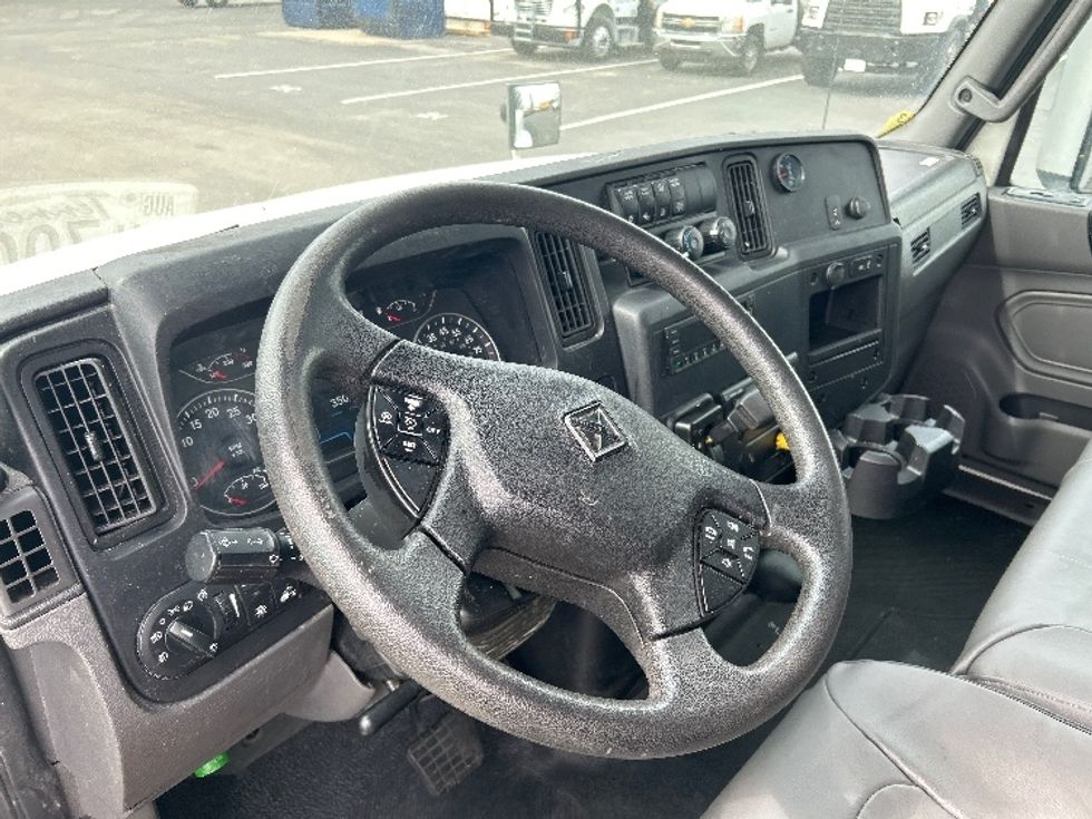 Refrigerated Truck-Light and Medium Duty Trucks-International-2022-MV607-Nashville (Mount Juliet)-TN-350,285\n\t\tmiles-$ 26,750 - Image 16