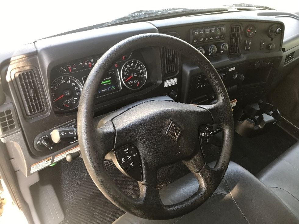 Refrigerated Truck-Light and Medium Duty Trucks-International-2022-MV607-Saint Louis-MO-258,316\n\t\tmiles-$ 51,750 - Image 17