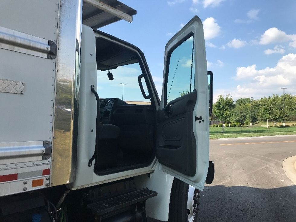 Refrigerated Truck-Light and Medium Duty Trucks-International-2022-MV607-Saint Louis-MO-258,316\n\t\tmiles-$ 51,750 - Image 20
