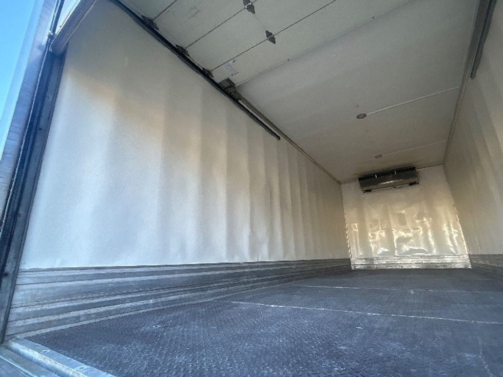 Refrigerated Truck-Light and Medium Duty Trucks-International-2022-MV607-Sun Valley-CA-116,703\n\t\tmiles-$ 67,750 - Image 11