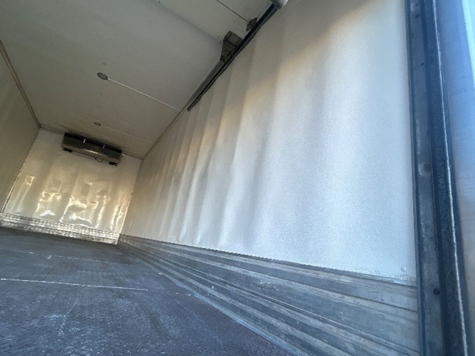 Refrigerated Truck-Light and Medium Duty Trucks-International-2022-MV607-Sun Valley-CA-116,703\n\t\tmiles-$ 67,750 - Image 12